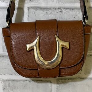 True Religoon Elegant Brown Crossbody Bag with Gold Accent